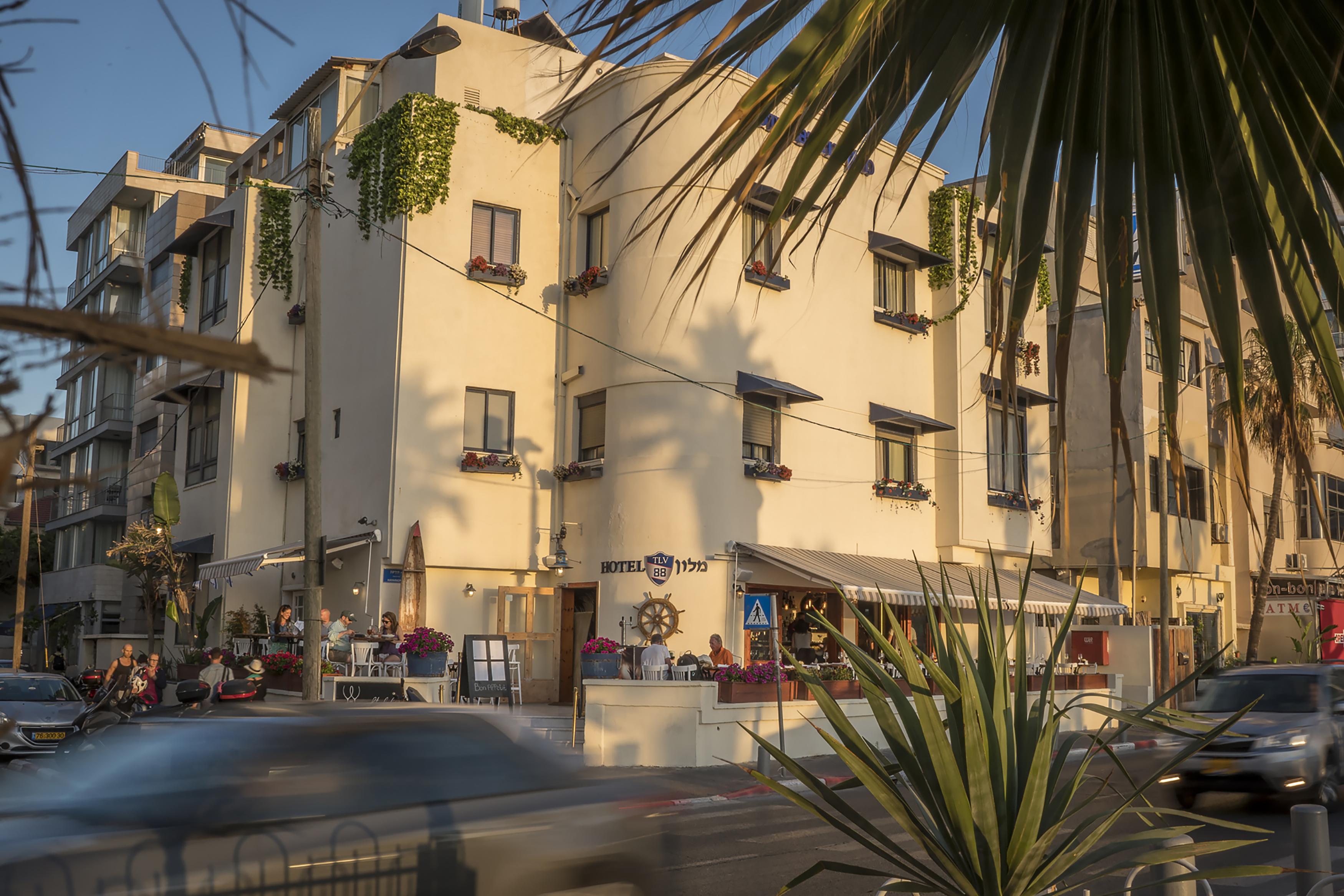 Dream Beach 98 Hotel And Spa Tel Aviv Esterno foto
