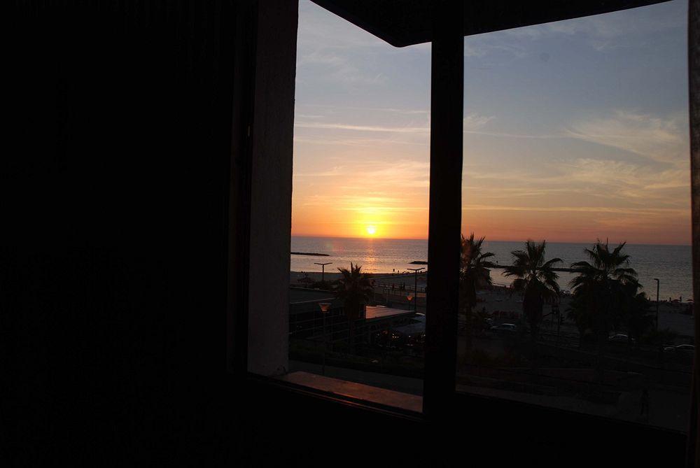 Dream Beach 98 Hotel And Spa Tel Aviv Esterno foto