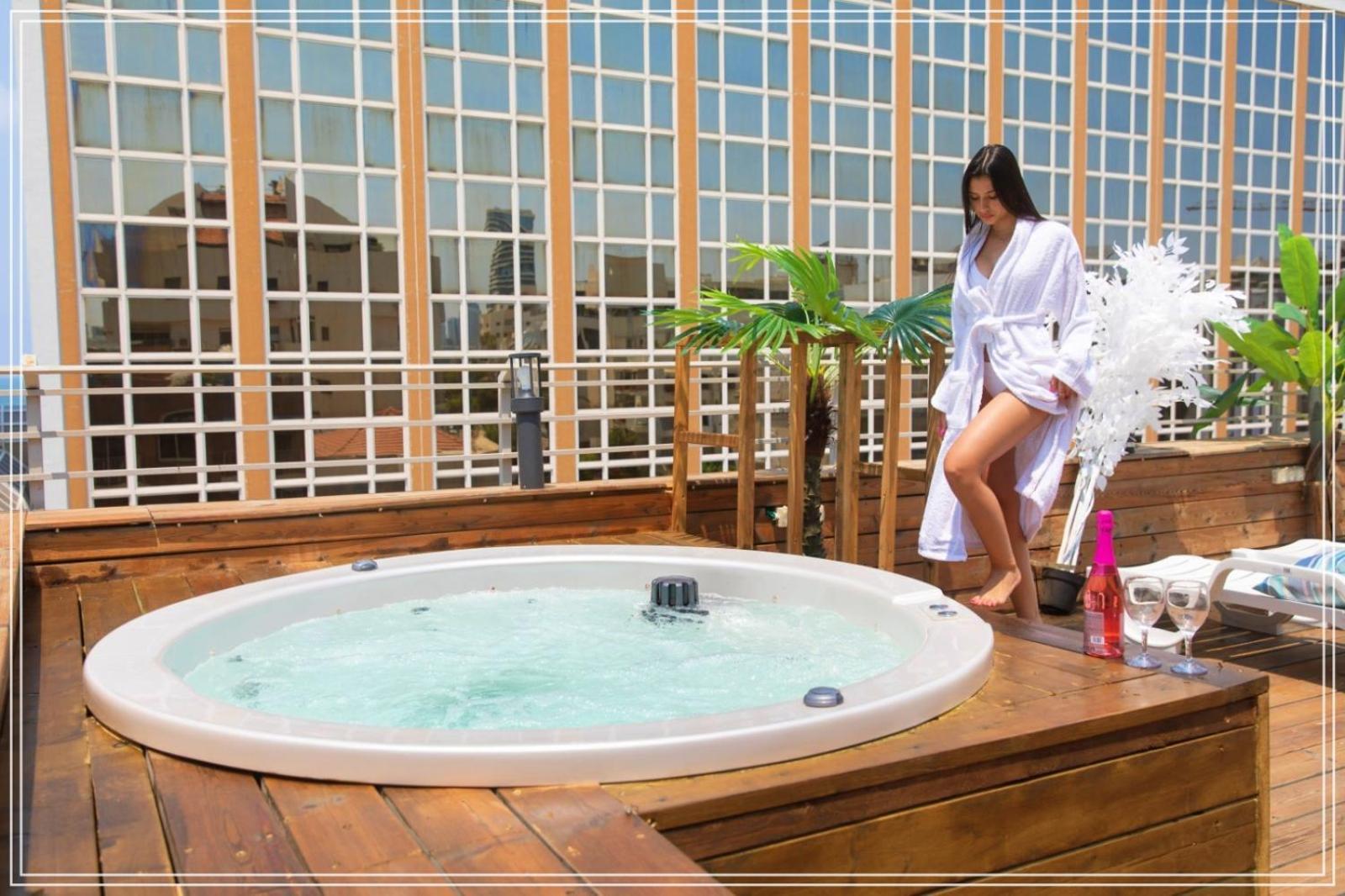 Dream Beach 98 Hotel And Spa Tel Aviv Esterno foto