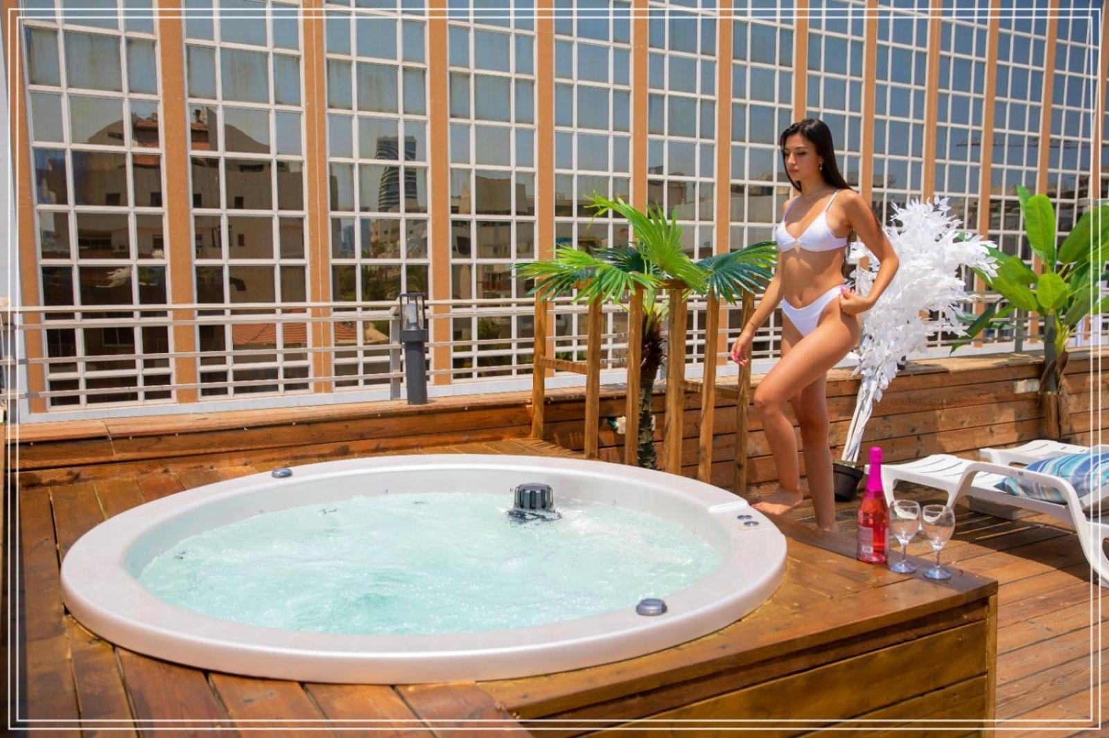 Dream Beach 98 Hotel And Spa Tel Aviv Esterno foto