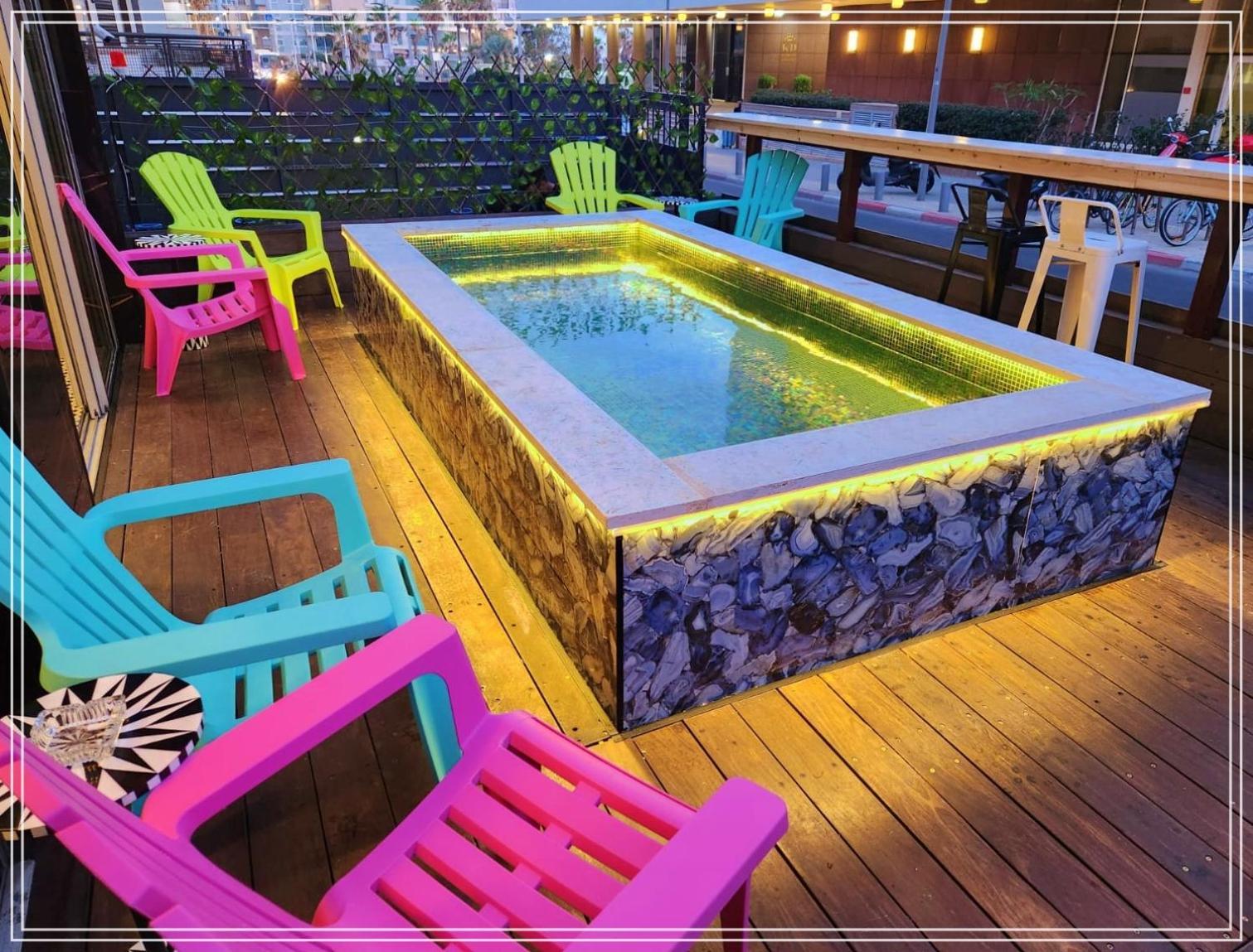 Dream Beach 98 Hotel And Spa Tel Aviv Esterno foto